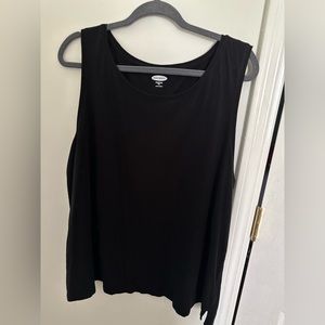 Black Old Navy tank size XXL